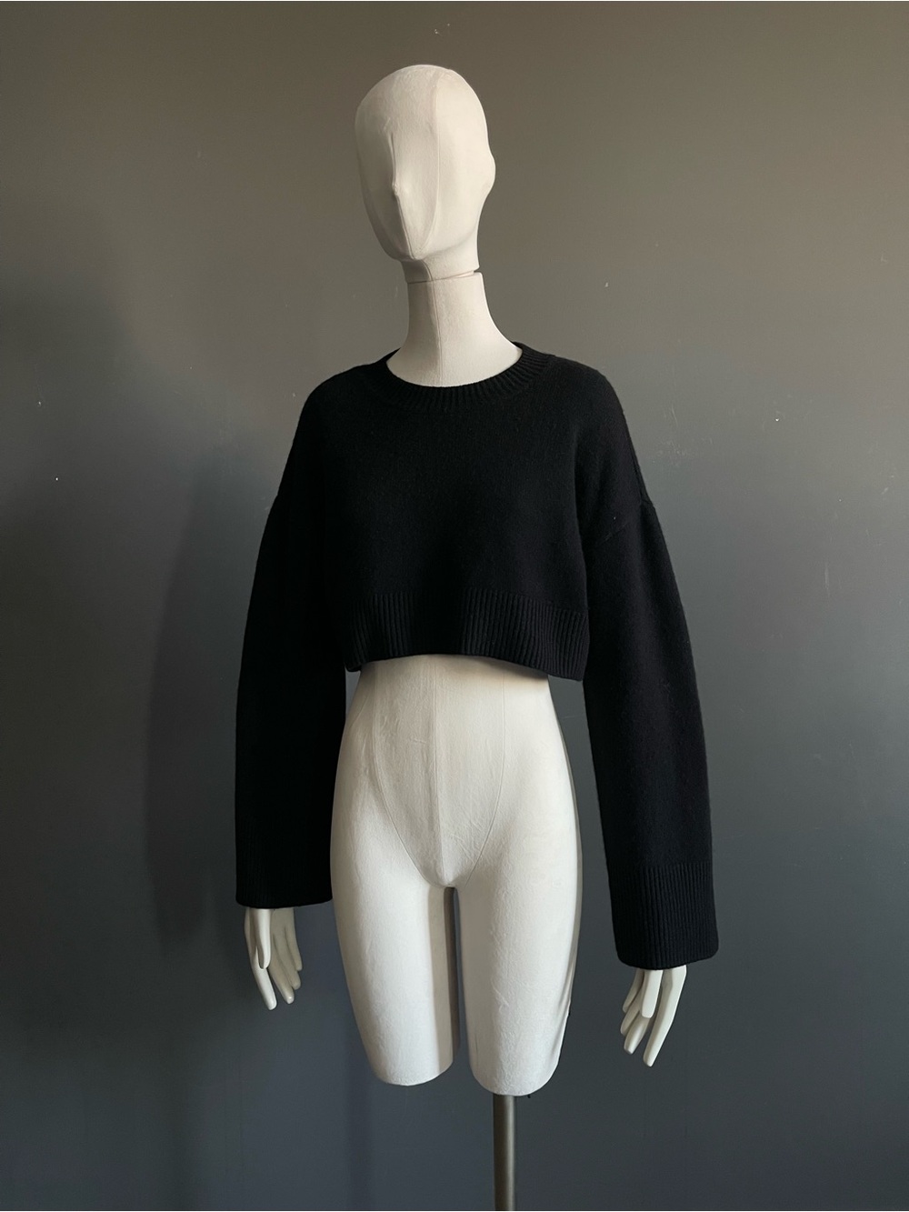 Reformation Black Recycled Cashmere Boxy Cropped Crew Sweater Quiet Luxury S